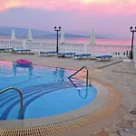 Bbb - Blick Aparthotel 3*