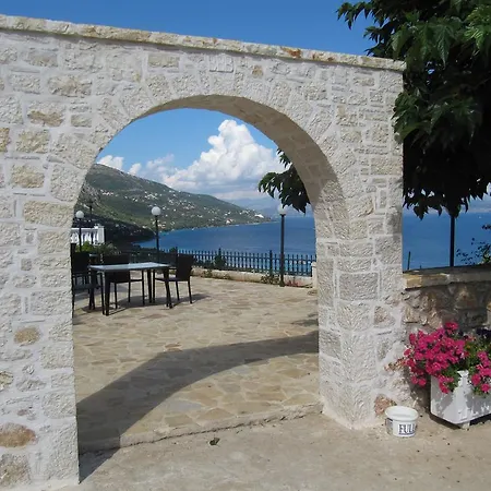 بي بي بي - بارباتي بليك بونغالوز