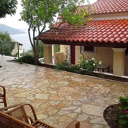 Bbb - Blick 3* Μπαρμπάτι