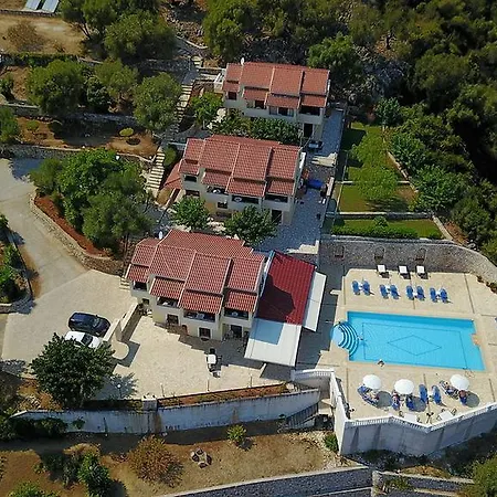Apart Otel Bbb - Blick Barbati